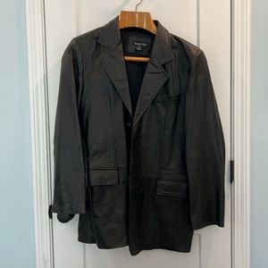 Men's Wintersilks Long Button Up Black Leather Jacket Size Medium